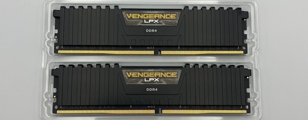 メモリ】Corsair VENGEANCE LPX CMK32GX4M2A2666C16 (DDR4 PC4-21300 16GB 2枚組) |  プロガジ