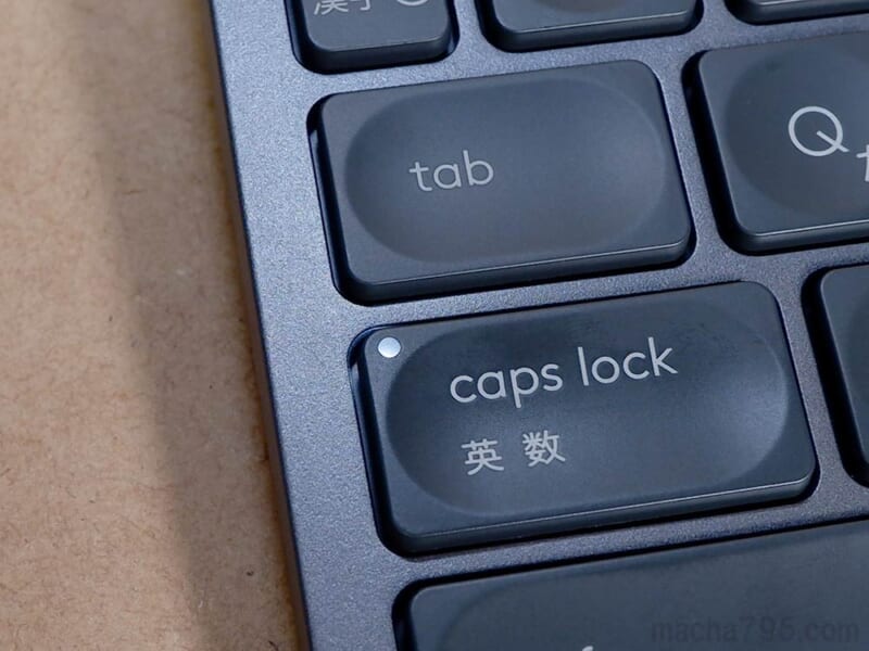 caps lockがオンになるとキーのLEDランプが点灯する